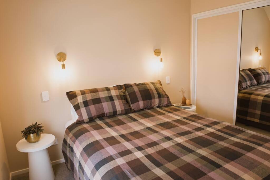 Charming City Central Coach House Apartment Christchurch
